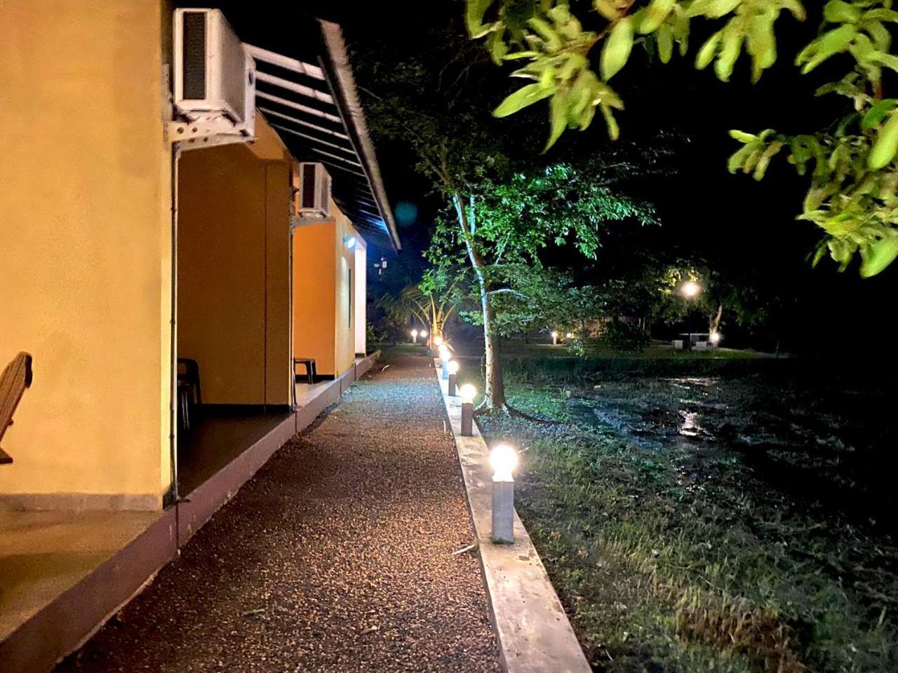 Athyantha Resort Анурадхапура Екстериор снимка