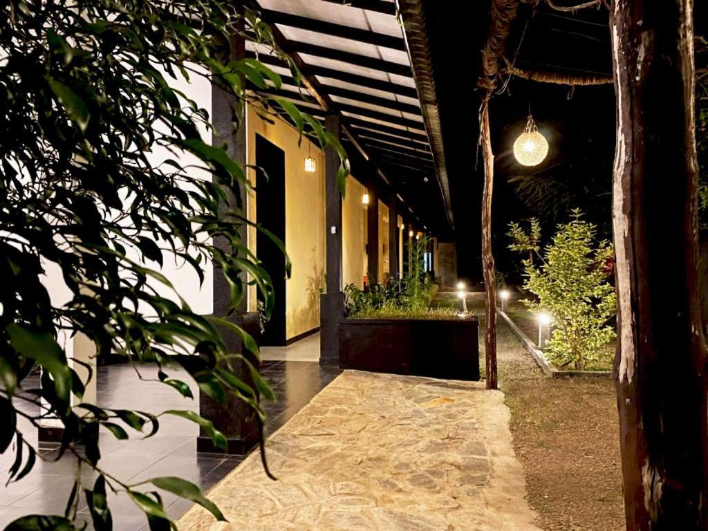 Athyantha Resort Анурадхапура Екстериор снимка