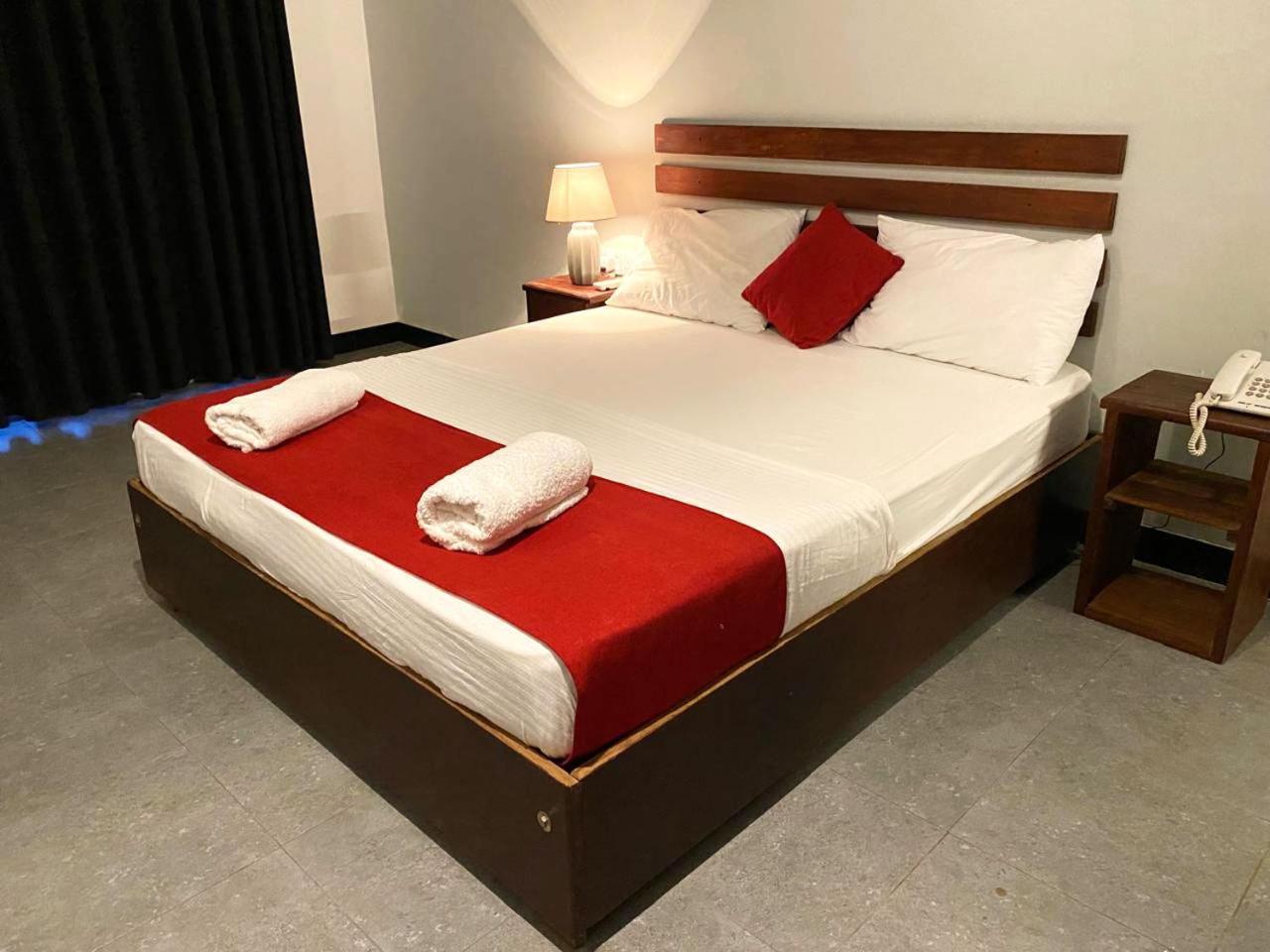 Athyantha Resort Анурадхапура Екстериор снимка